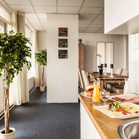 Ibis Styles Scheveningen Hotel 3*